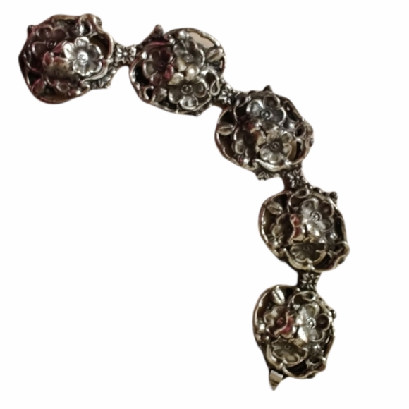 Antique victorian repousse flower bracelet - Picture 2 of 14